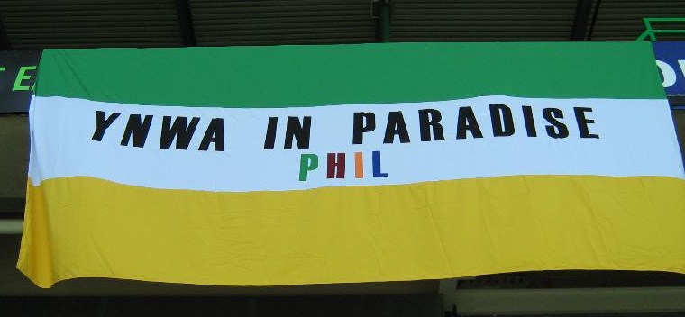 Phil O'Donnell tribute banner